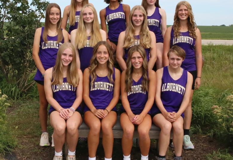 Linn-News - Staff Photo - Create Article